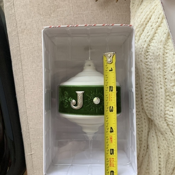 HALLMARK KEEPSAKE Emerald Joy Ornament Christmas holidays new - Picture 4 of 7